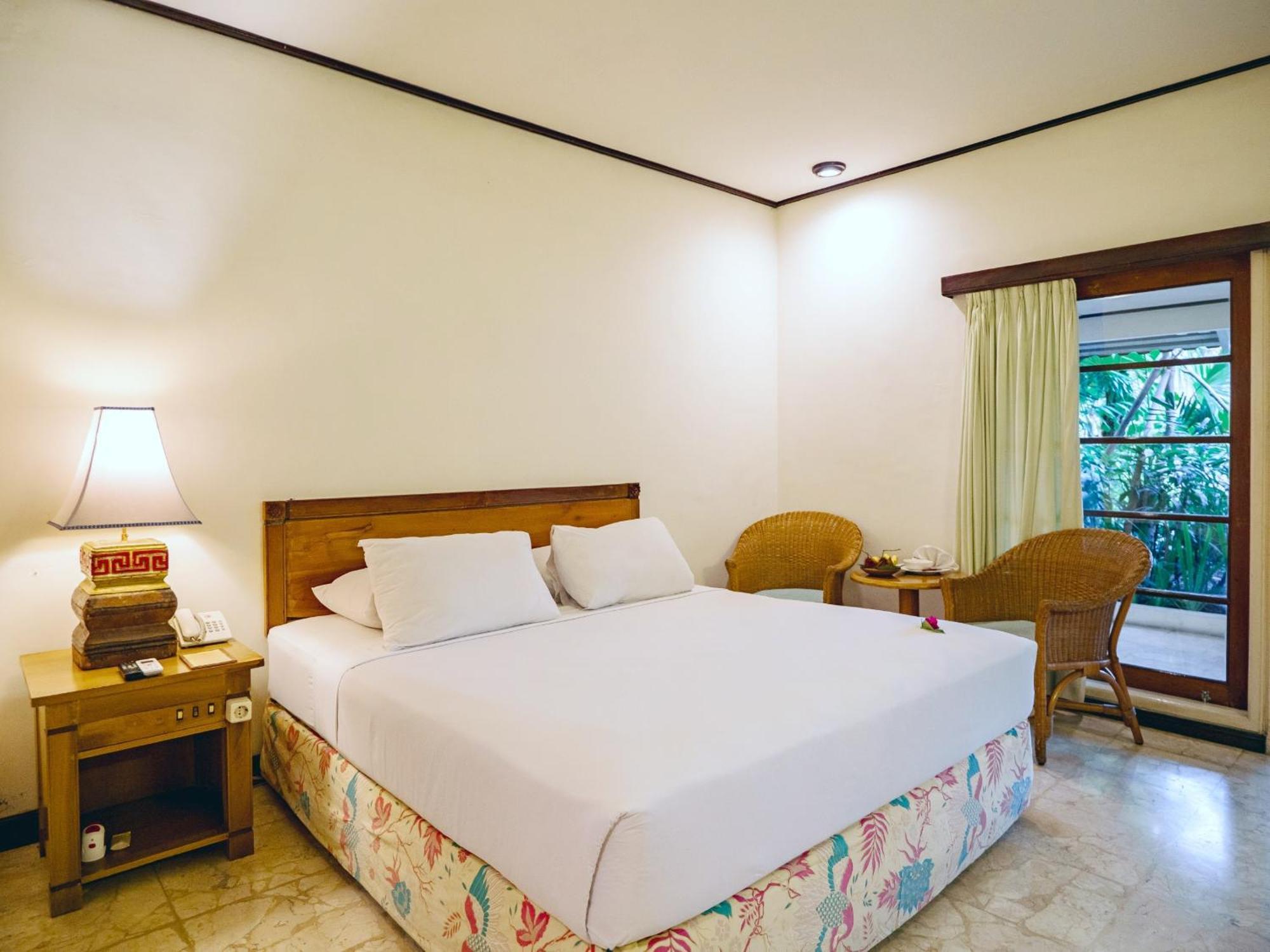 Hotel Tugu Blitar Exterior foto