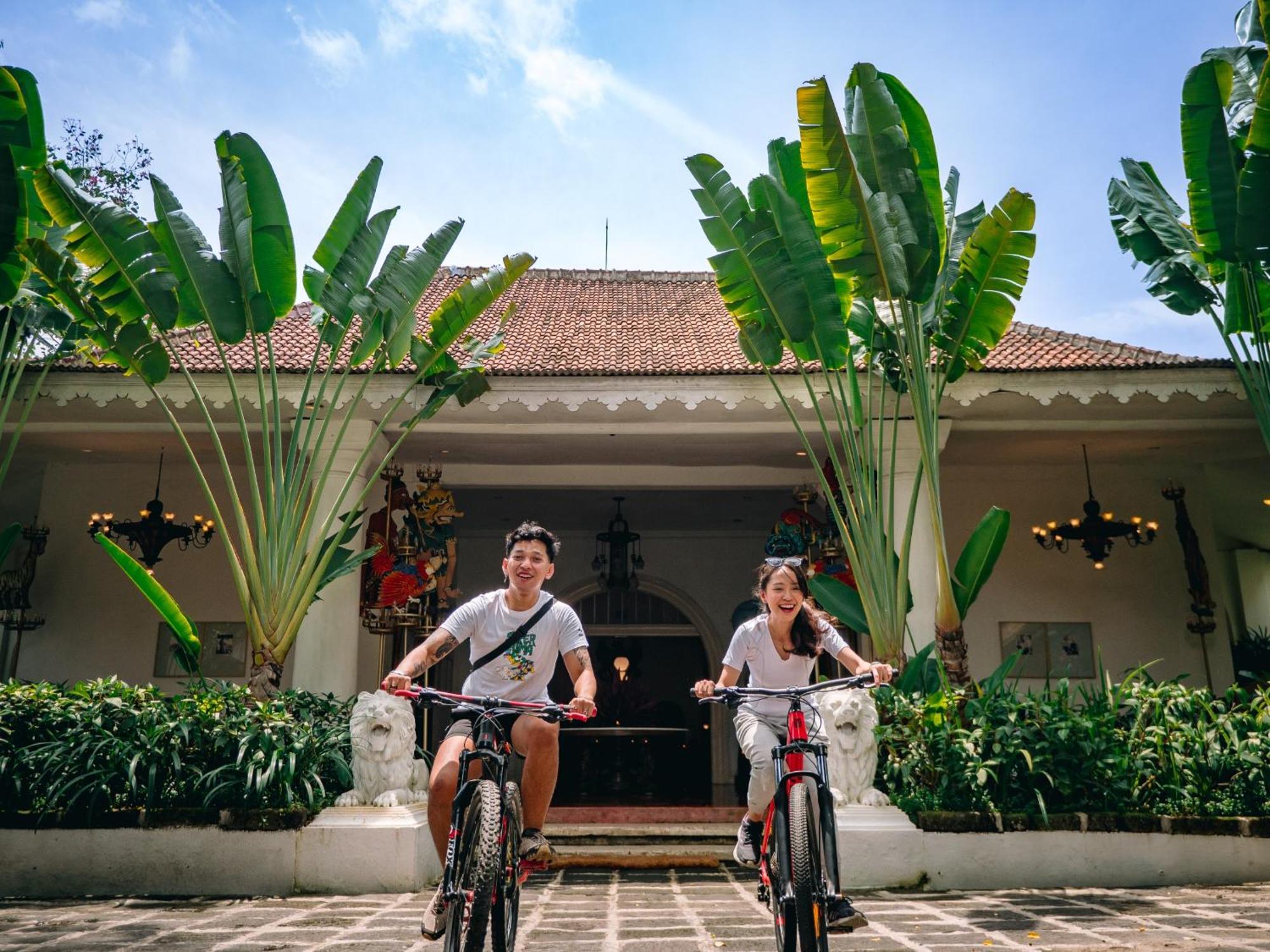 Hotel Tugu Blitar Exterior foto