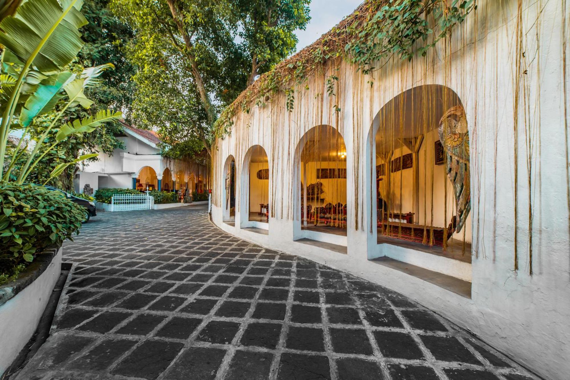Hotel Tugu Blitar Exterior foto
